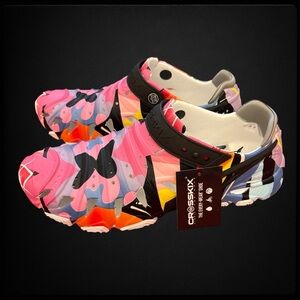 Size 13 Men’s Crosskix 2.0 NYC Graffiti‎ Water Shoes